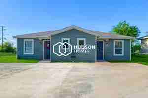 featured image of 2801 Roanoke Dr #B