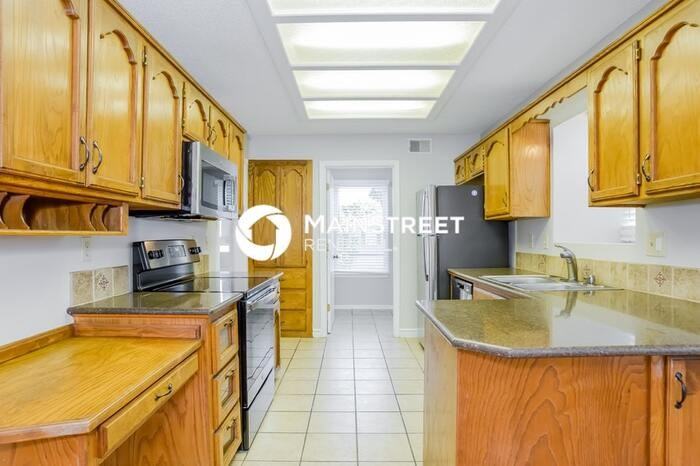 713 Sw Nelson Dr - Photo 6 of 17