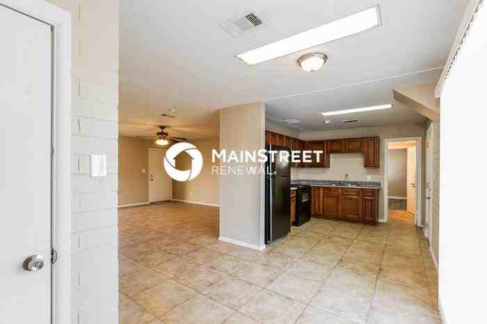 5534 W Weldon Ave - Photo 6 of 16