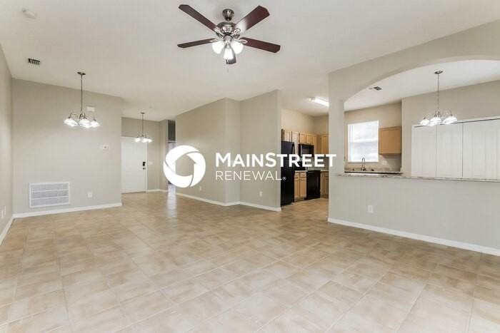 918 Grand Canyon Dr - Photo 4 of 16