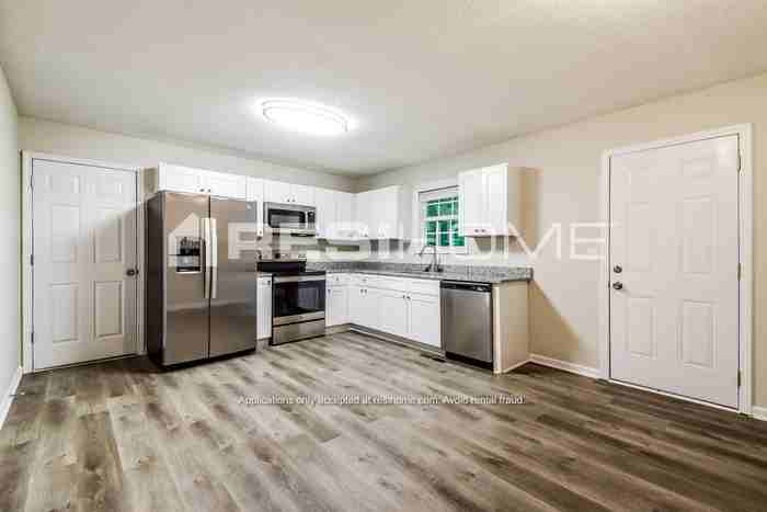 145 Teal Pl - Photo 3 of 21