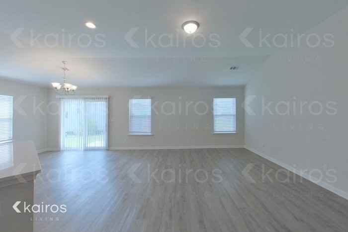 30 Carrollton Dr - Photo 2 of 16