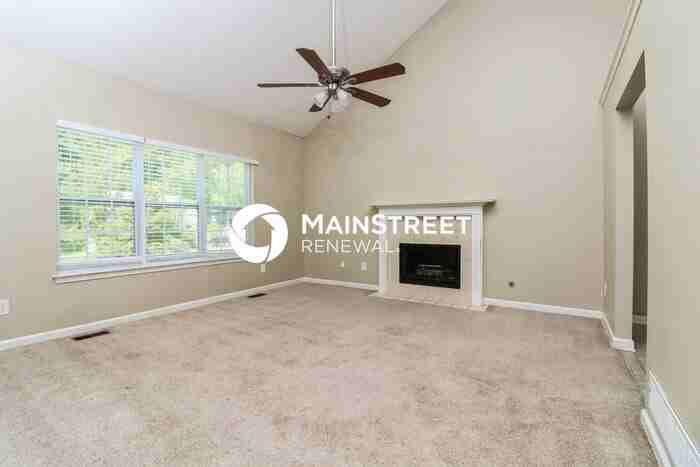 7370 Hunters Ridge Dr - Photo 3 of 19