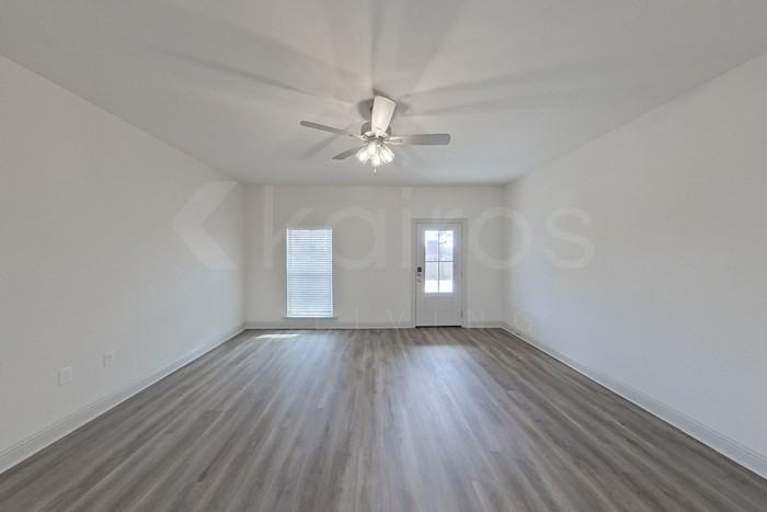 17623 Carlisle Ave - Photo 4 of 25