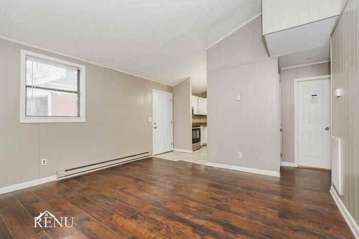 1025 Petway Ave #B - Photo 6 of 18