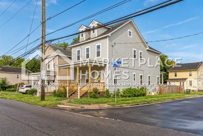 2529 Tidewater Dr - Photo 2 of 33