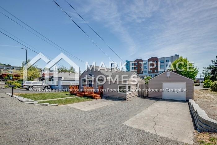 615 S 225th St - Photo 3 of 29