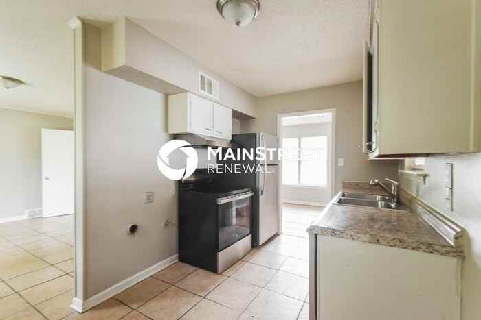 4877 Brentdale Ave - Photo 7 of 17