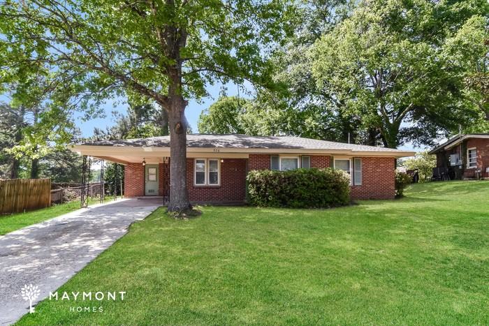 926 Green Ridge Ct
