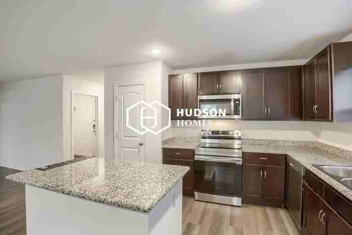 1207 Bruce Dr - Photo 6 of 14