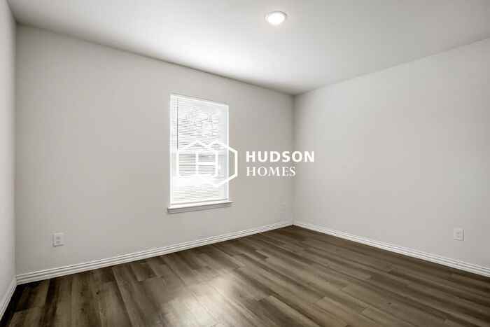 1207 Bruce Dr - Photo 7 of 14