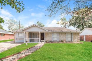 810 Townley St - Photo 1 of 1