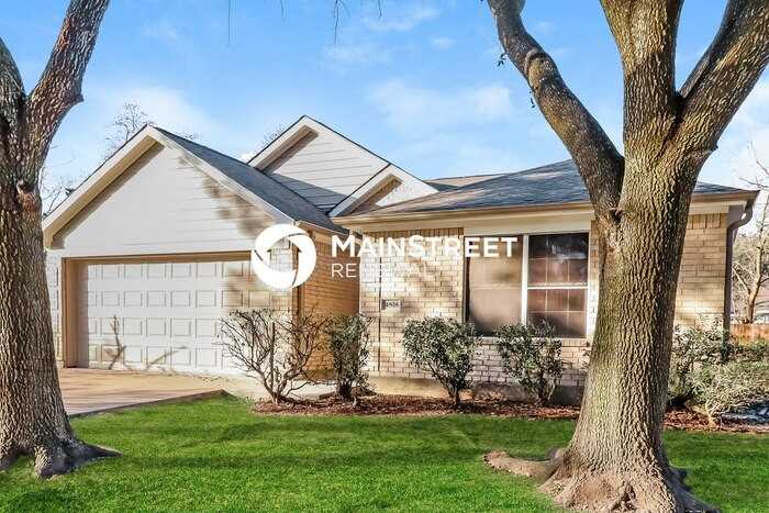4818 Croker Ridge Rd - Photo 2 of 16