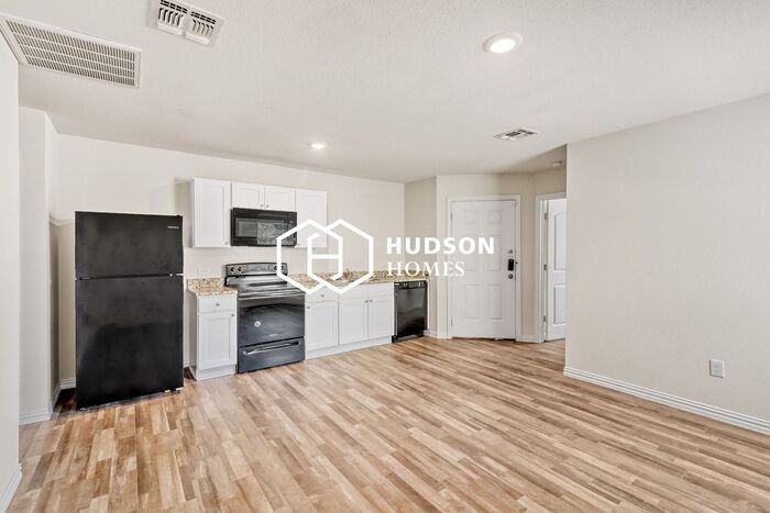 2204 Tilden St #A - Photo 6 of 14