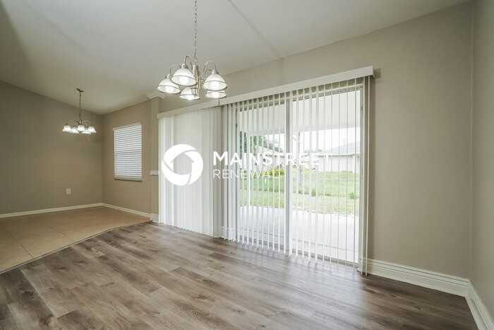 5316 Benton St - Photo 5 of 16