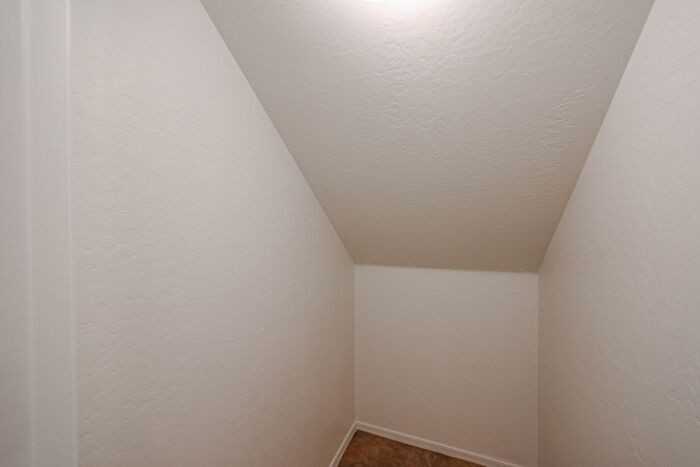 10751 W Coolidge St - Photo 6 of 48