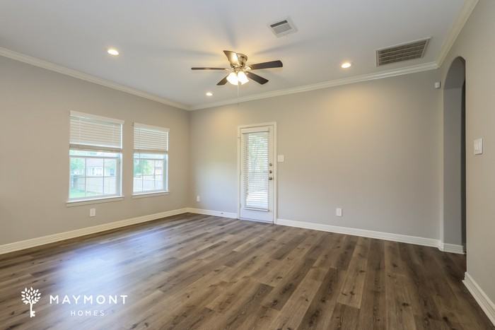 18027 Bambridge Dr - Photo 5 of 15