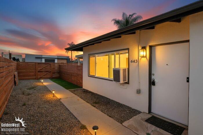 643 W 6th Ave #643