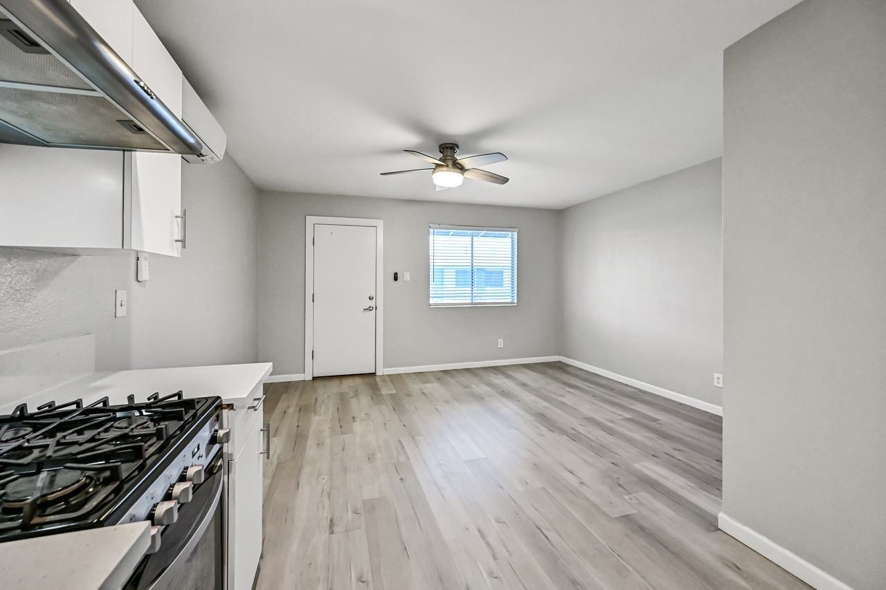 3025 North 32nd Street #53 - Photo 4 of 26