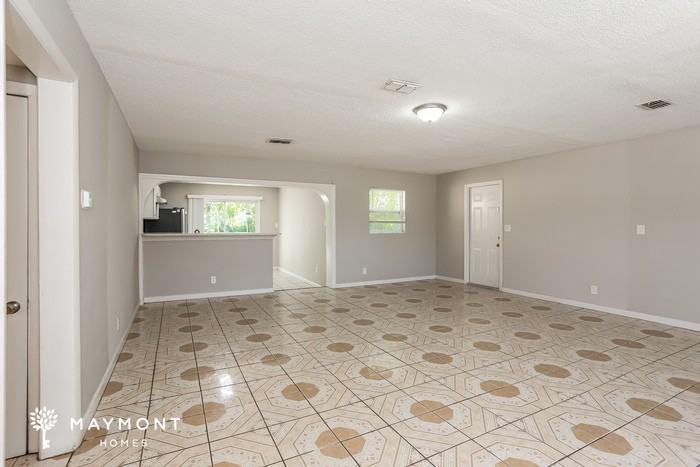 6308 Merrill Rd - Photo 5 of 15