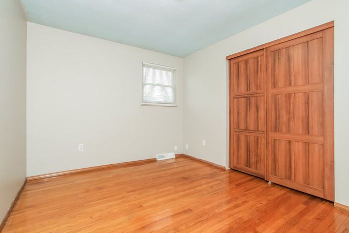 8023 Barret Rd - Photo 7 of 10