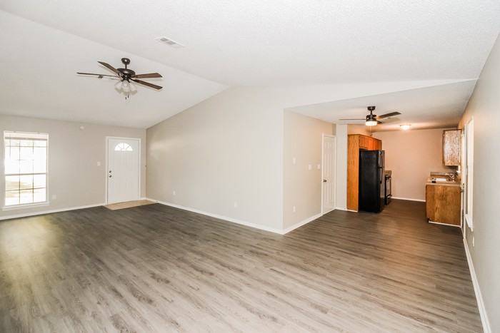 12921 Robin Cir - Photo 4 of 11