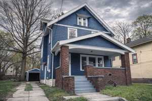 featured image of 893 Delia Ave