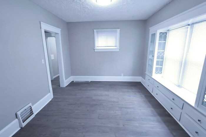 893 Delia Ave - Photo 4 of 23