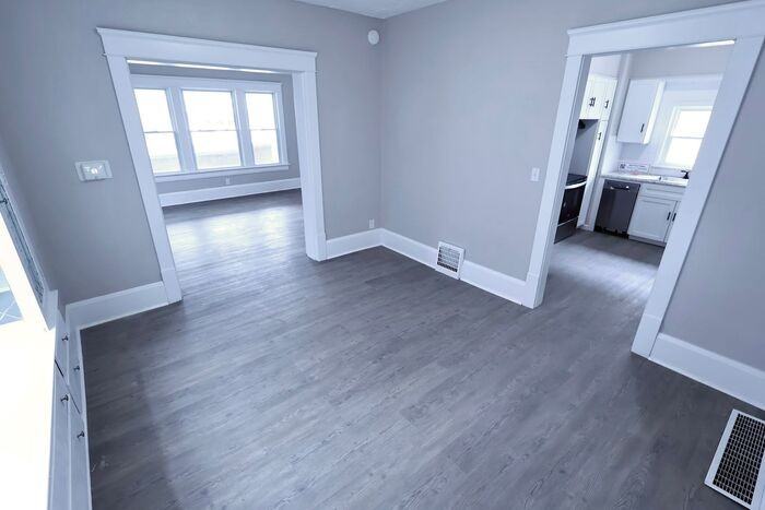 893 Delia Ave - Photo 5 of 23