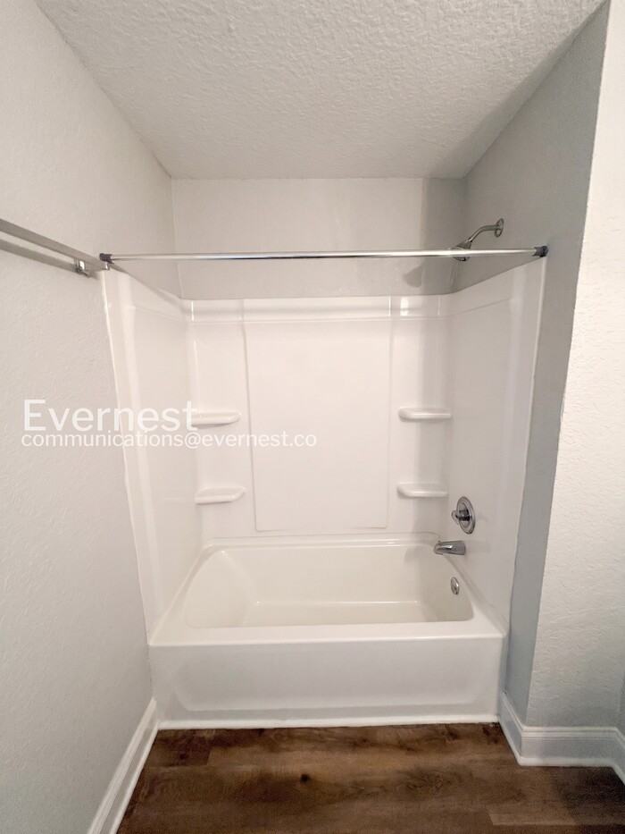 114 Blanton Ave - Photo 6 of 22