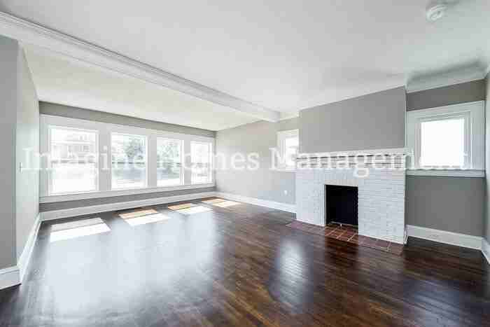 18822 Sloane Ave #1 - Photo 5 of 15