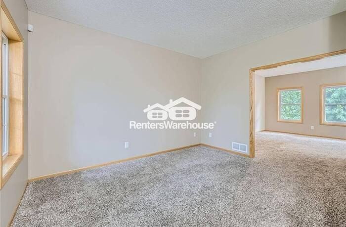 3272 119th Ave Ne - Photo 3 of 20