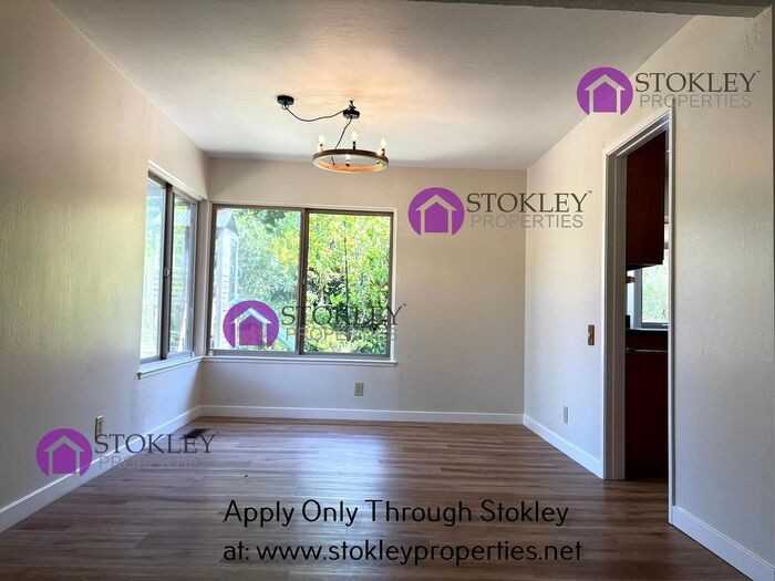 622 Sutton Ct - Photo 5 of 21