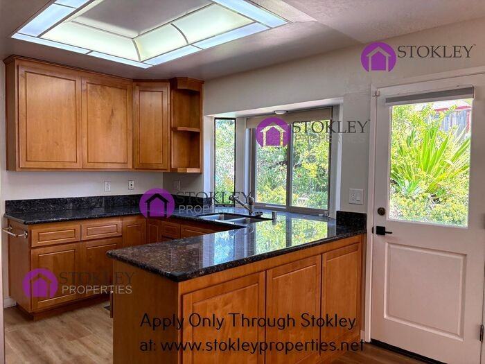 622 Sutton Ct - Photo 7 of 21