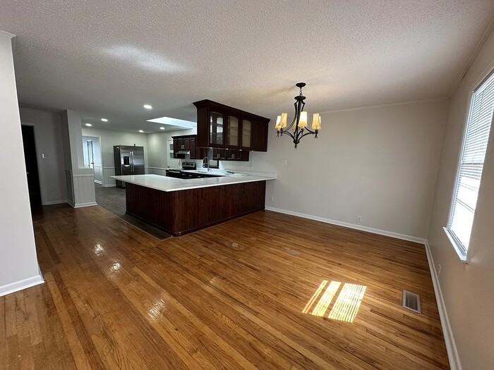 2712 Garvin Rd Nw - Photo 3 of 16
