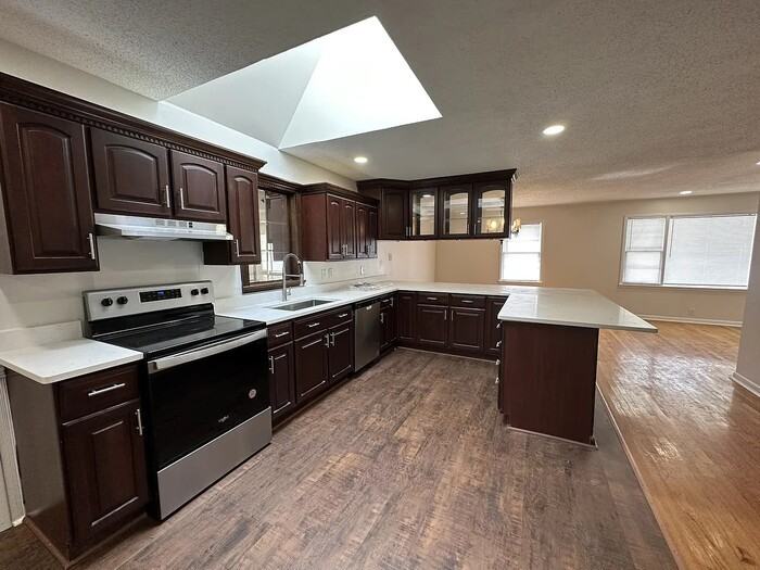 2712 Garvin Rd Nw - Photo 4 of 16
