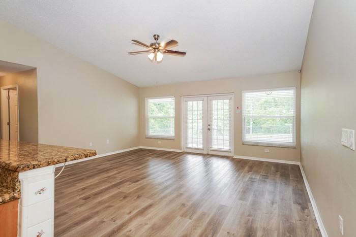 927 Westline Ave - Photo 3 of 16