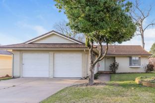 2614 Chevy Chase Dr - Photo 1 of 1