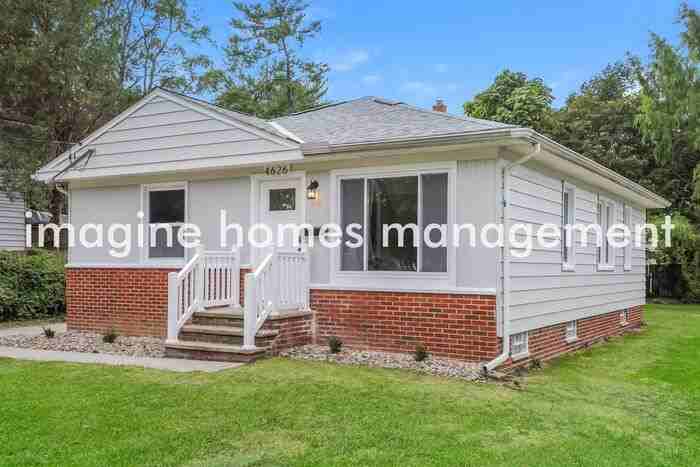 4626 Silverdale Rd - Photo 3 of 16