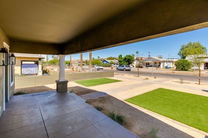 1329 E Brill St - Photo 4 of 25