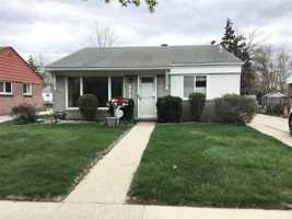 featured image of 31217 Cherry Hill Rd