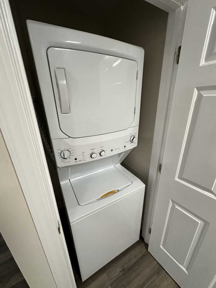 3502 Ivy Commons Dr #302 - Photo 4 of 8