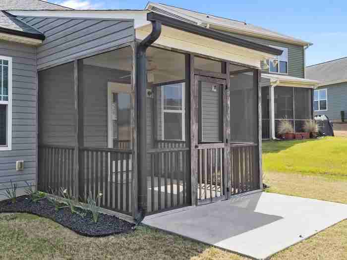 207 Balboa Pkwy - Photo 7 of 34