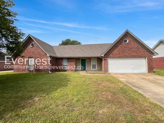 7661 Ragland Pl - Photo 2 of 23