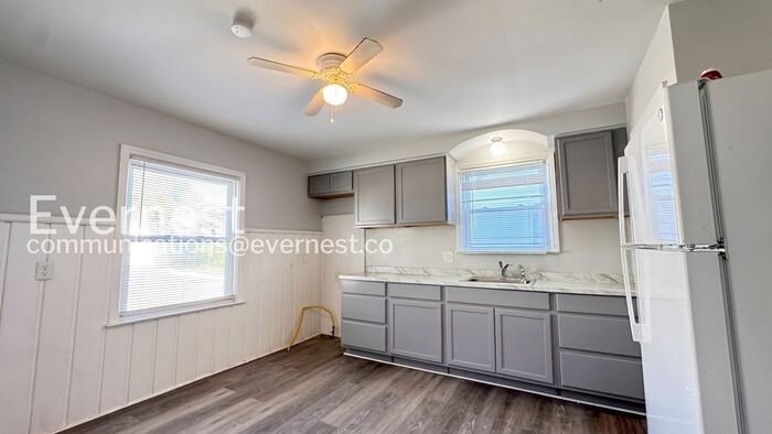 20244 Mccormick St - Photo 2 of 22