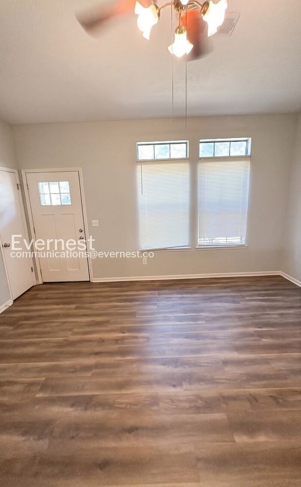 7800 Park Ln - Photo 5 of 24