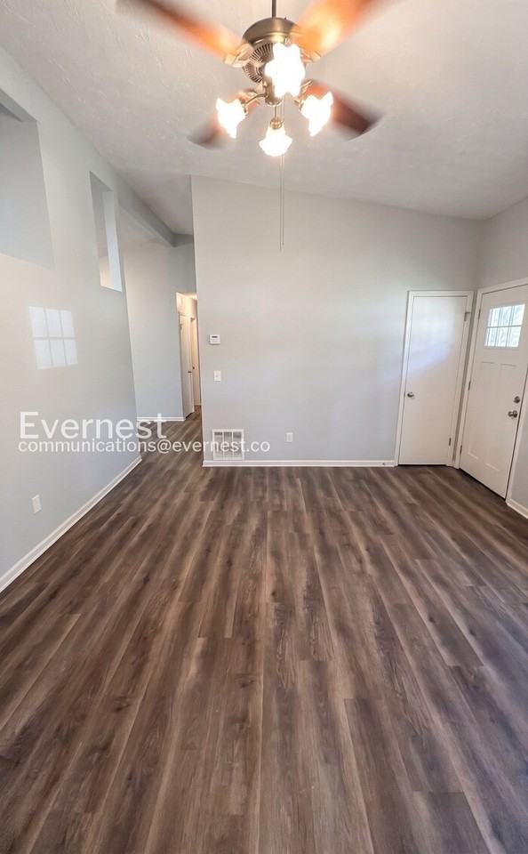 7800 Park Ln - Photo 6 of 24