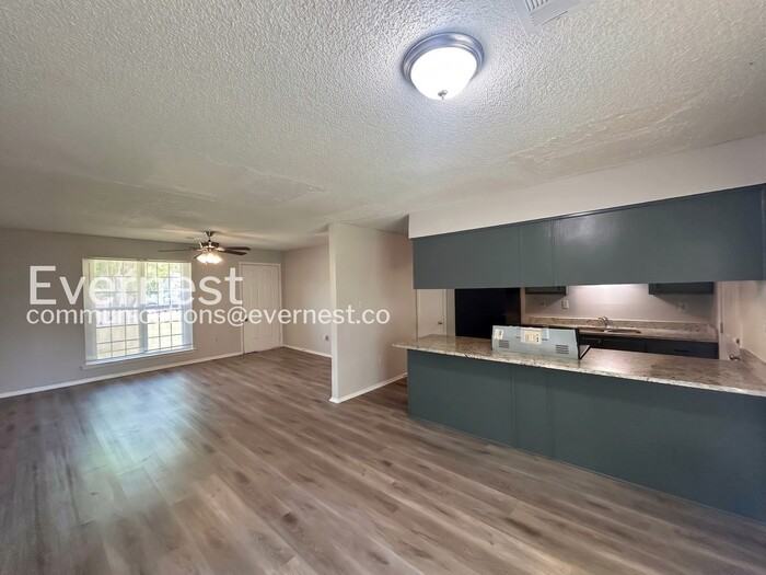 3565 Corsica Dr - Photo 4 of 20