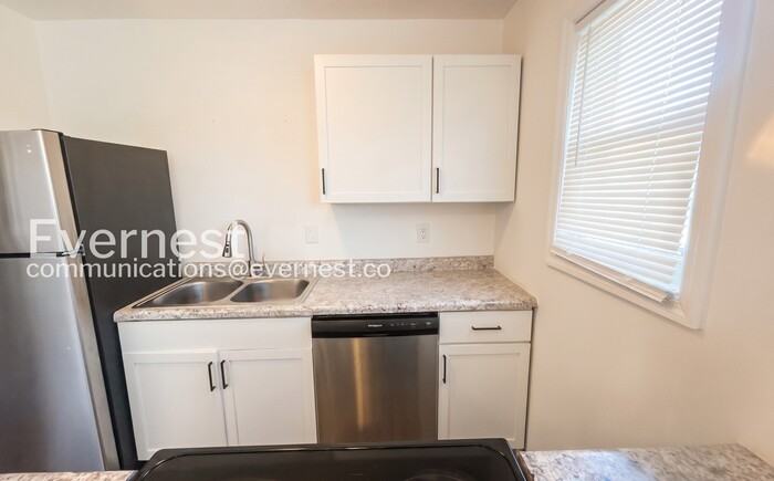 3674 Arnelle Rd - Photo 6 of 23