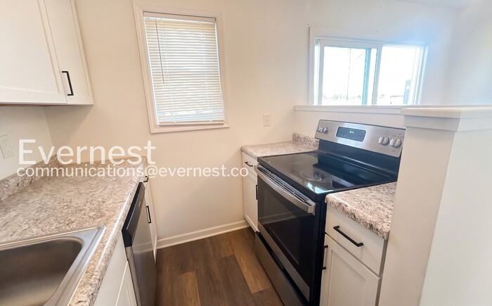 3674 Arnelle Rd - Photo 7 of 23